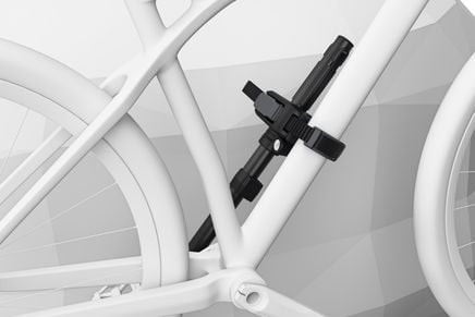 Thule OUTPACE bike carrier for 2 bikes on tow bar
