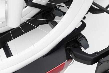 Thule OUTPACE bike carrier for 2 bikes on tow bar