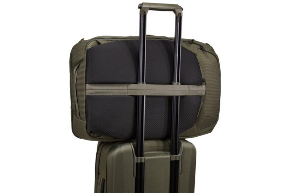Thule Crossover 2 convertible carry on forest night green, 41L. Thule Crossover 2 convertible carry on forest night green, 41L.