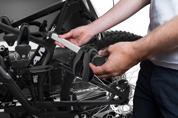 Thule Easy Fold XT 934 3-bike bike rack