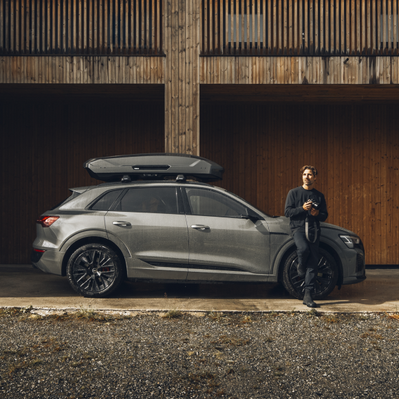 Roof Box Thule Motion 3 XXL titanium