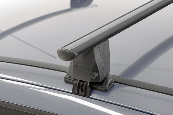Roof rack MENABO DELTA M for smooth roof, black