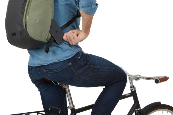  Thule Paramount Traditional Backpack 18L, Olivine (Current prices and product availability on the website www.rik.ge)